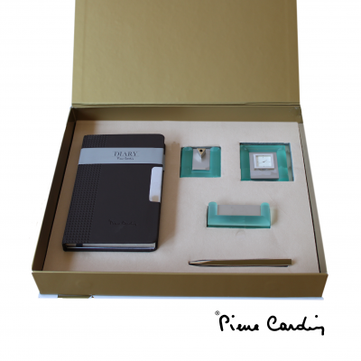 Pieree Cardin Gift Set